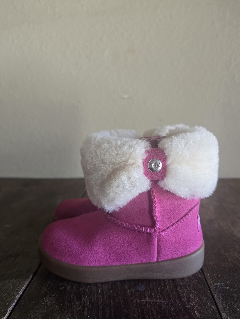 UGG Ramona Toddler 4/5 Girl Bootie Boots Shoes Hot Pink Winter Sheepskin